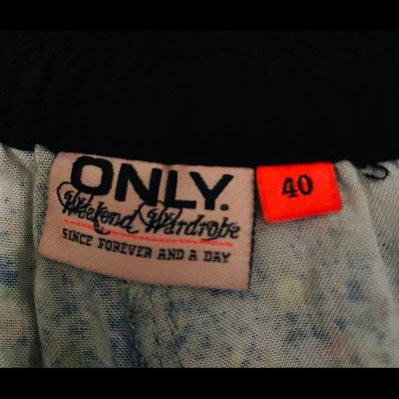 Trouser | cropped pant | colourful | painter | artistic - Picture 7 of 9